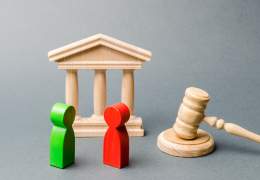 Кассационный суд Италии: родитель может получить временный вид на жительство, если ребёнок интегрировался в итальянскую среду, независимо от возраста