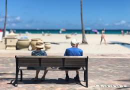 Италия стареет и вымирает, спасает только иммиграция  