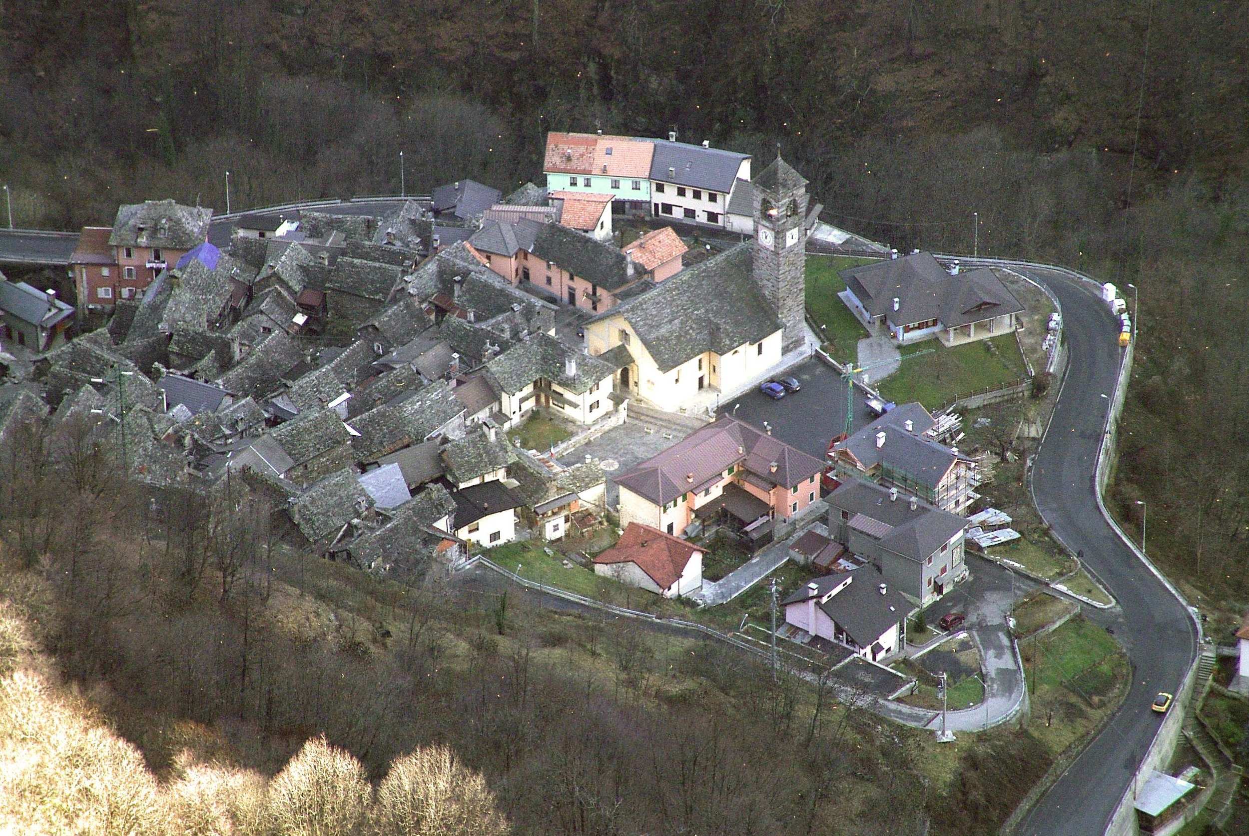 dom_za_evro_v_italii_borgomeccavalle_verbano-kuzo-ossola_pemont