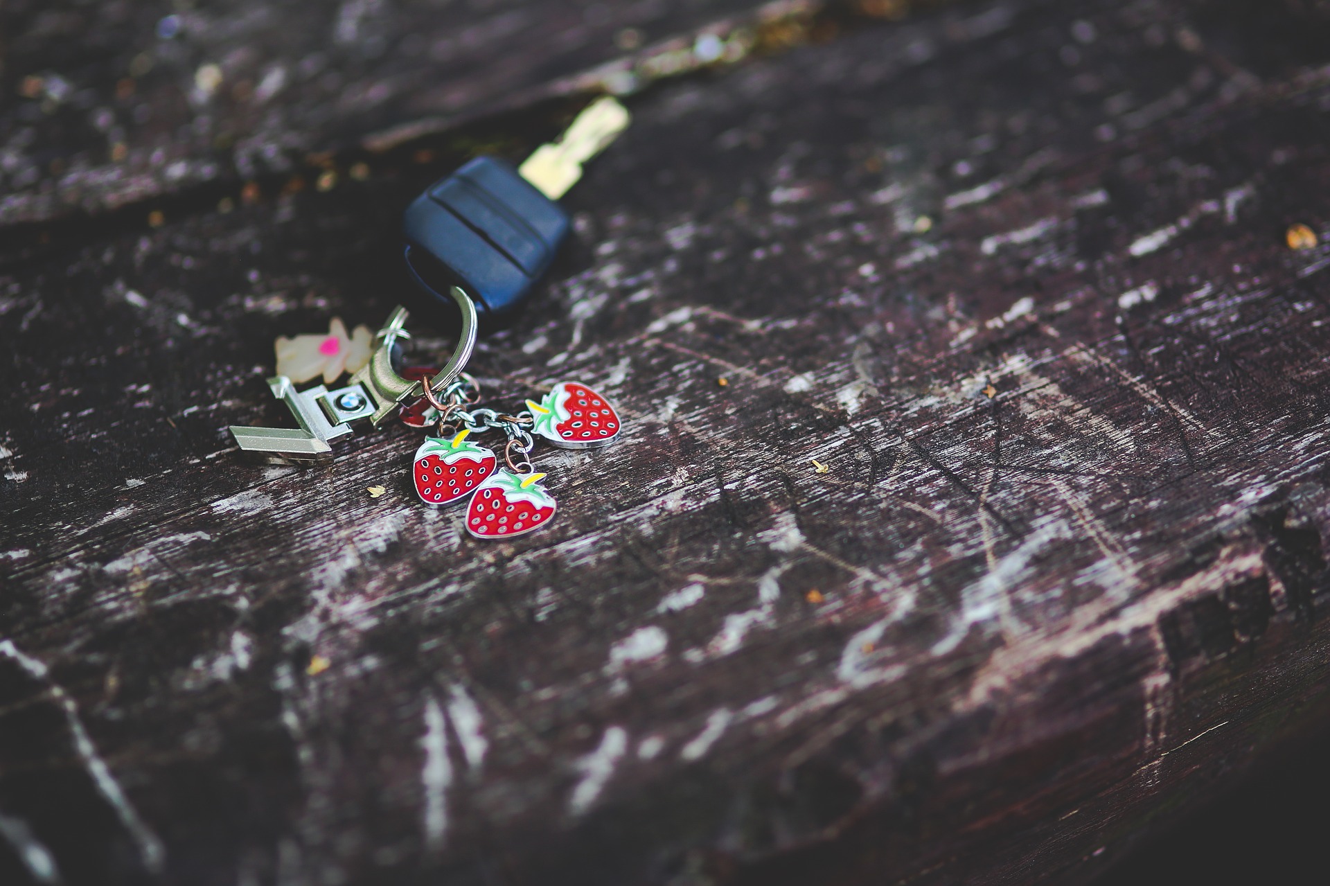 car-key-791382_1920