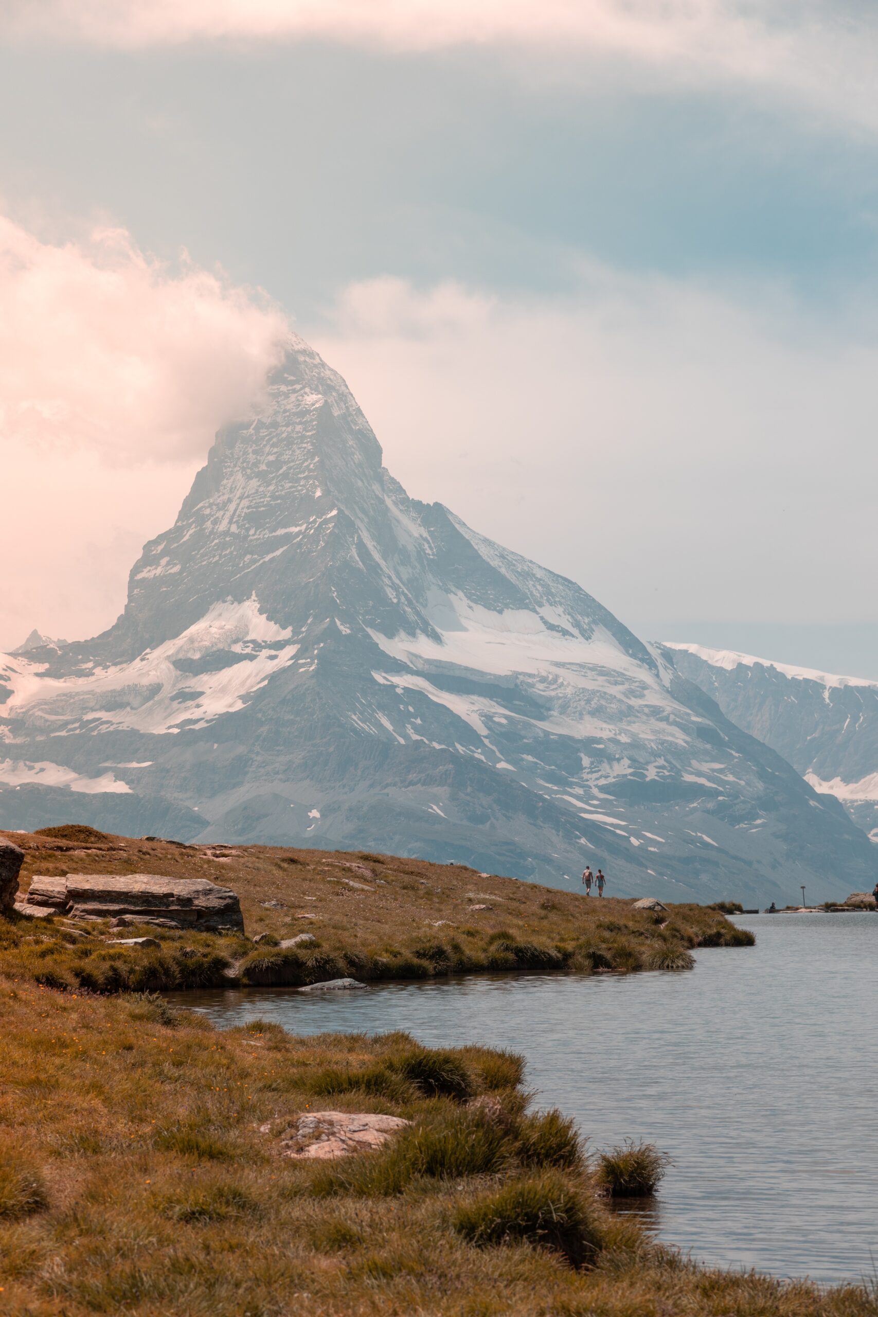 pexels-ryan-klaus-11917555