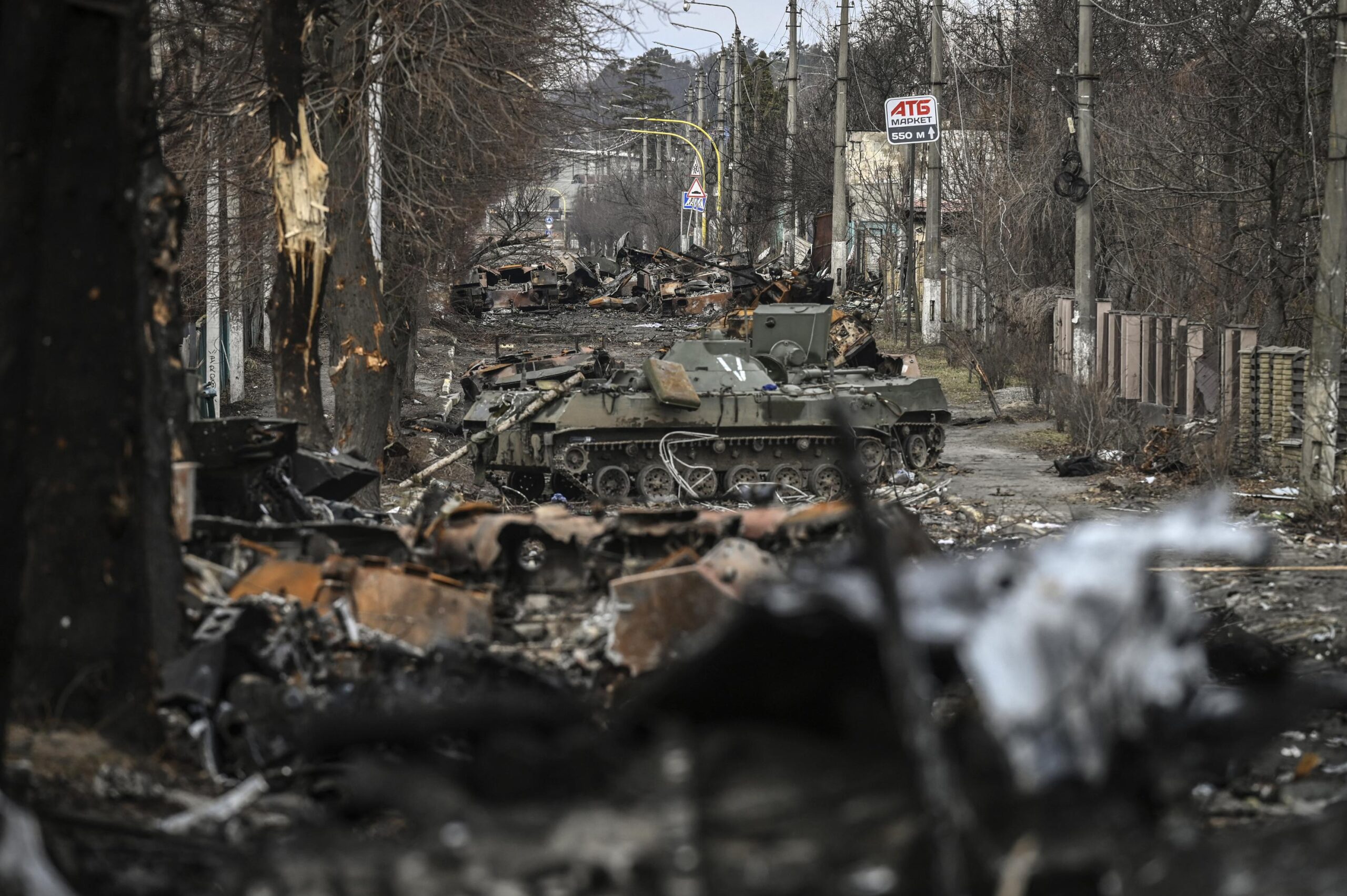 guerra_ucraina_macerie_carroarmato_afp