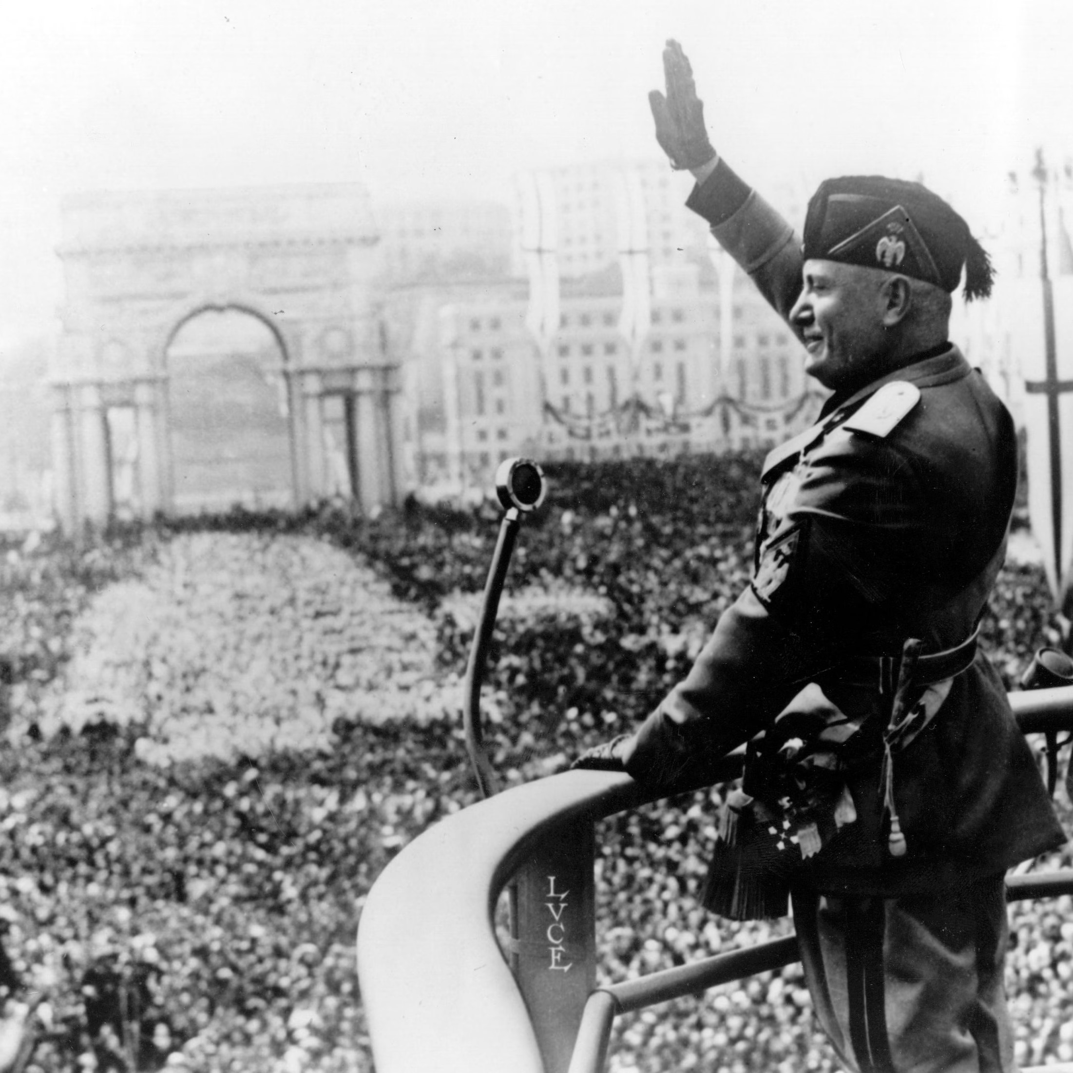 benito-mussolini-orig