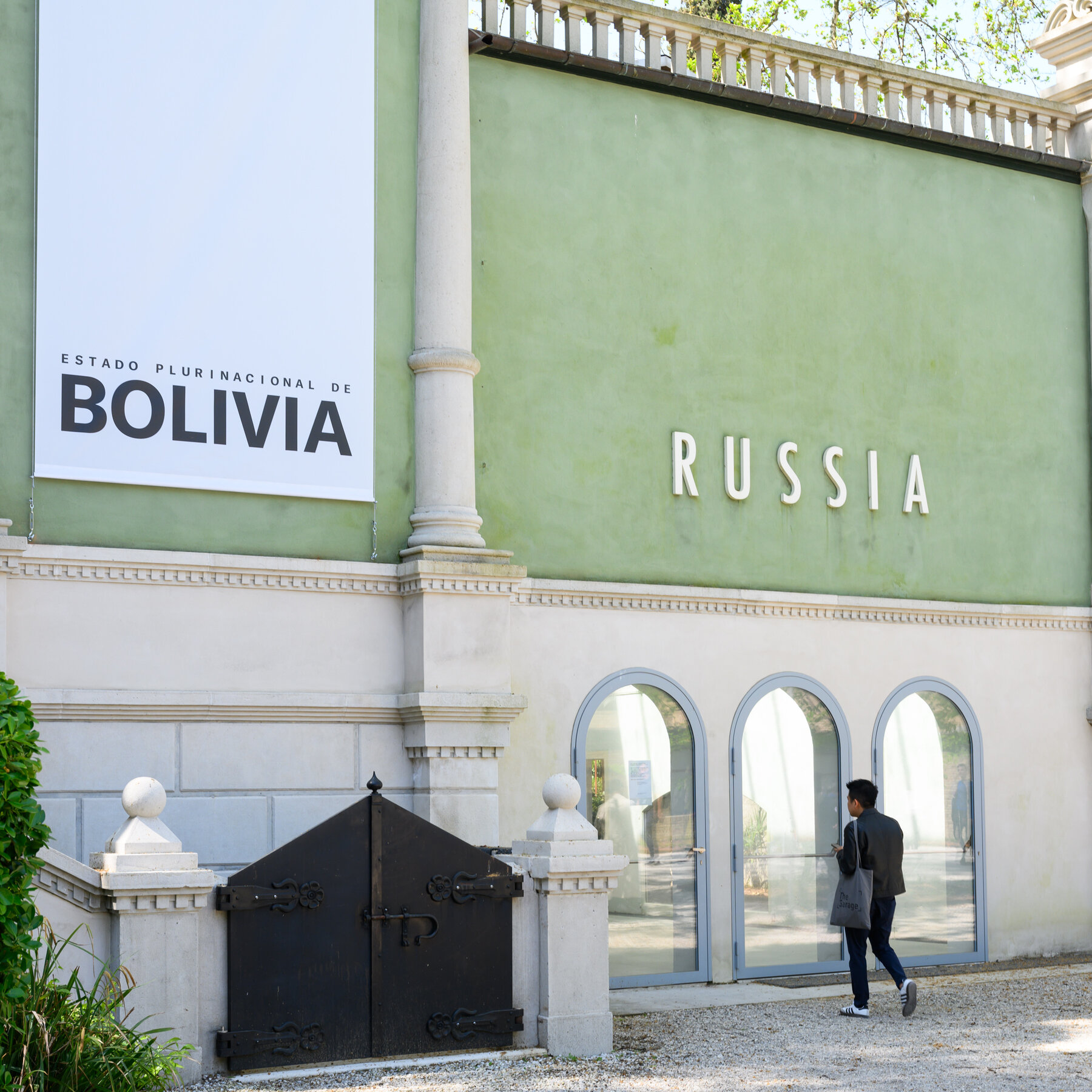 05cul-russia-biennale-gzjq-mediumsquareat3x